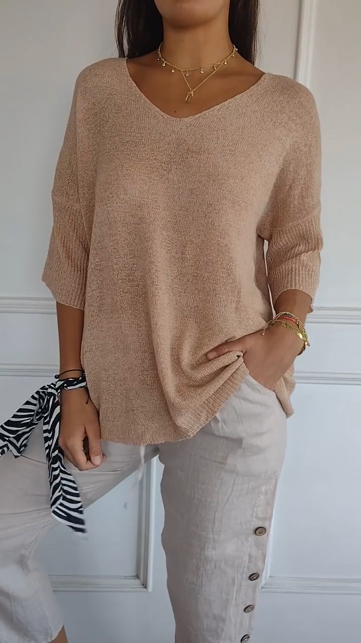 Millie™ - V-neck Knitted Top