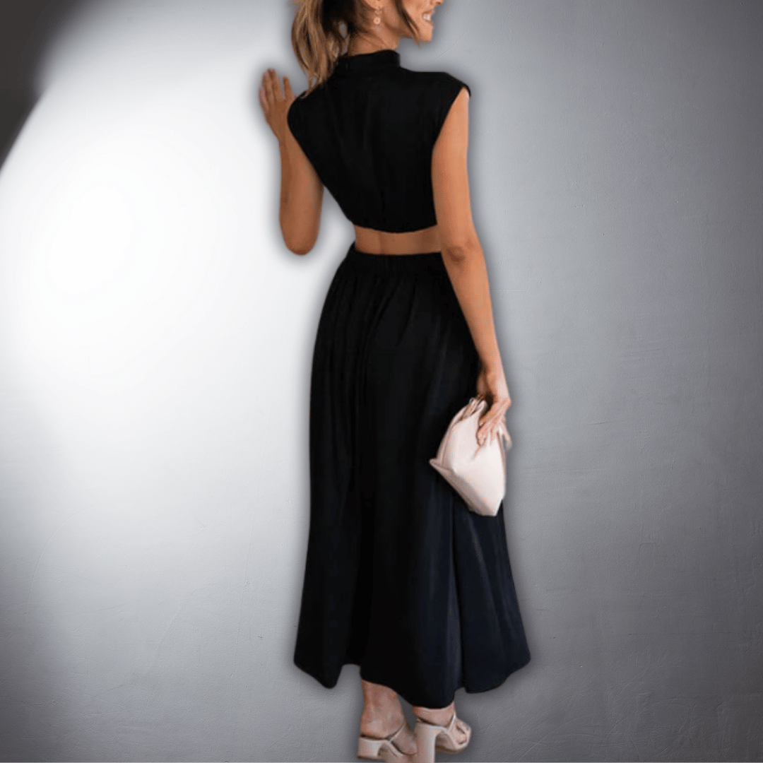 Camilla™ - Pleated and Backless Dress with Cutout