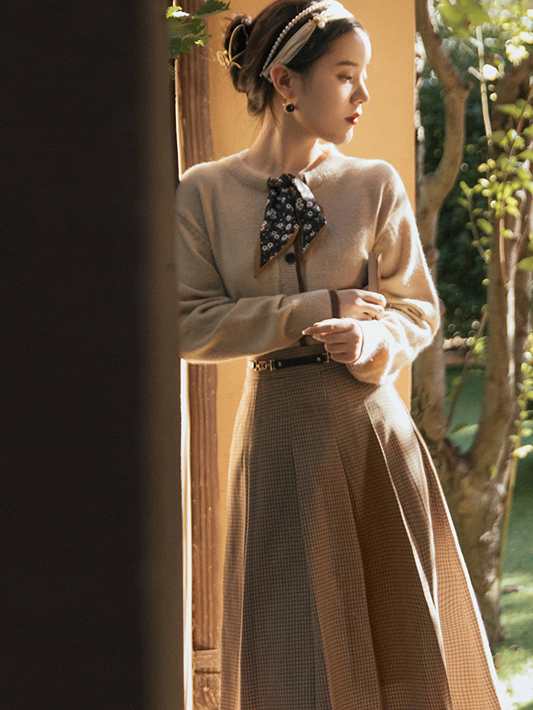 Aurora™ - Vintage Crew Neck knitted Cardigan