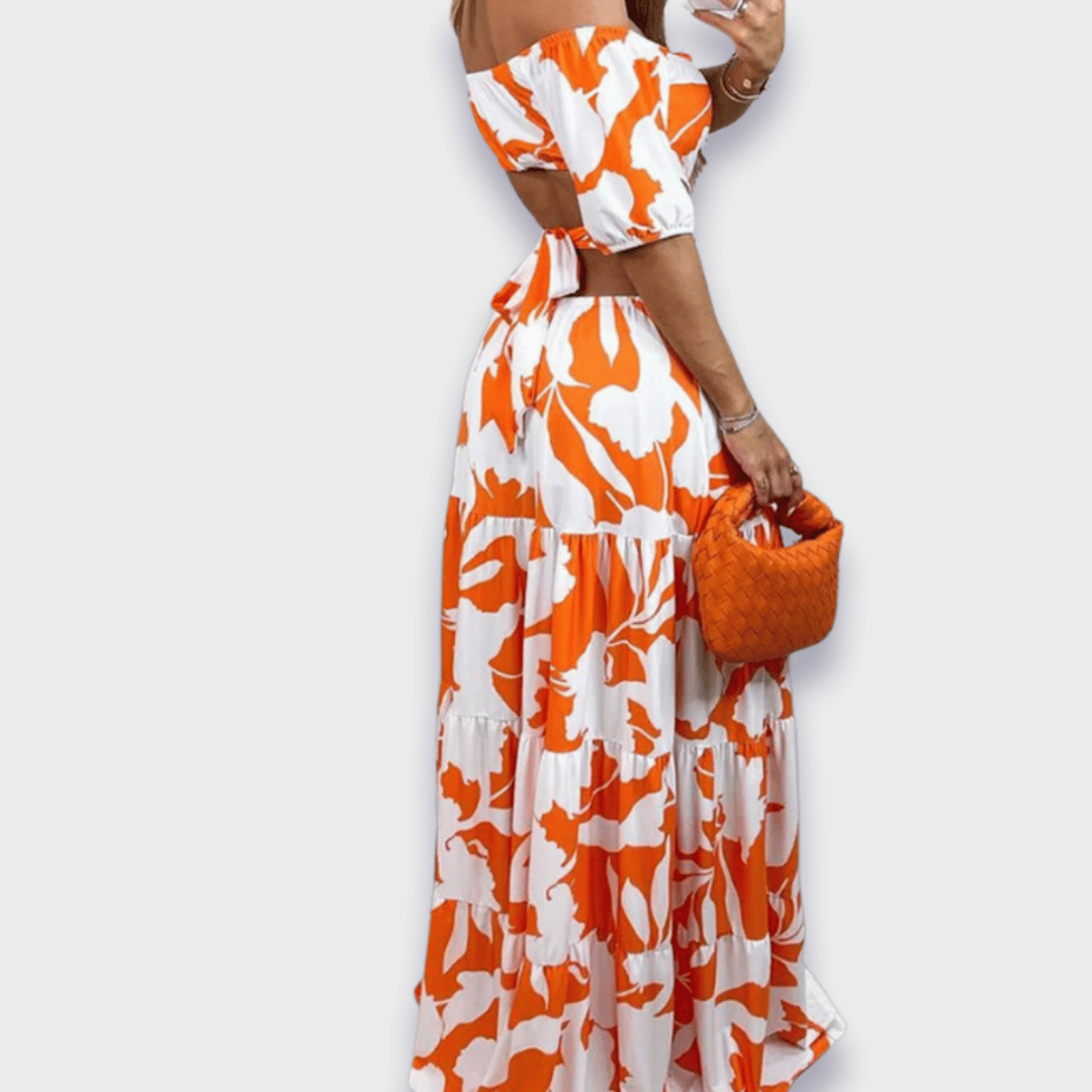 Elvira™ - Form-Fitting Dress Crafted from Luxurious Fabric